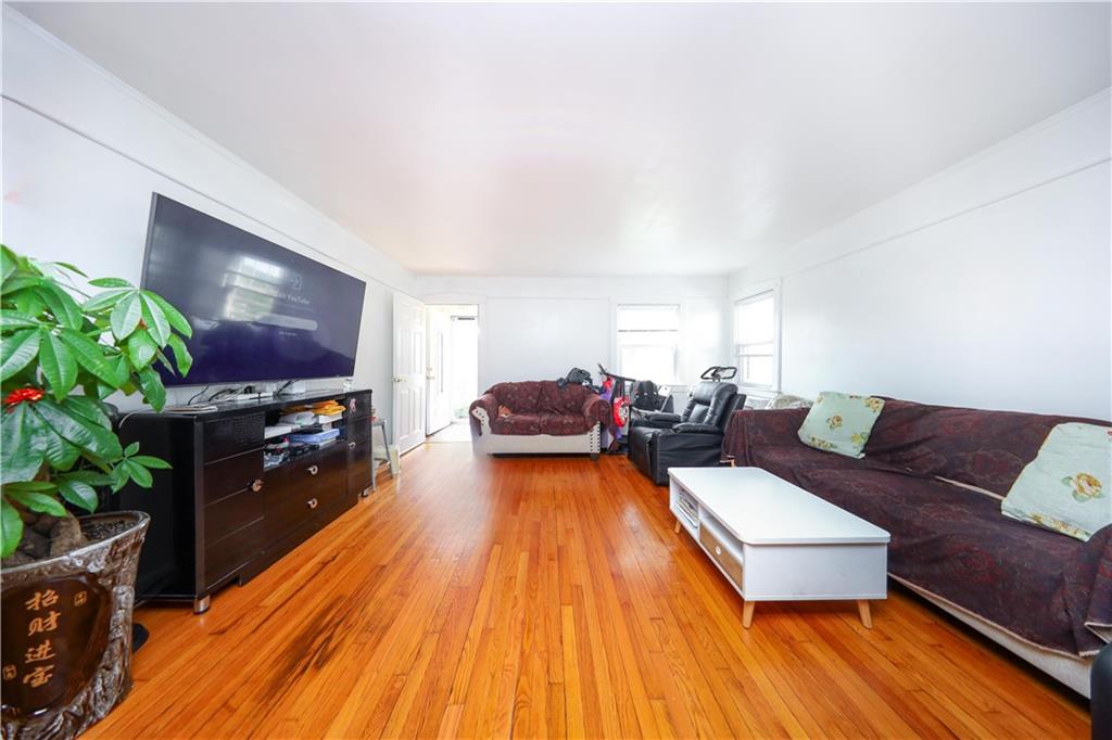 50 Glenwood Avenue Sunnyside Staten Island NY 10301