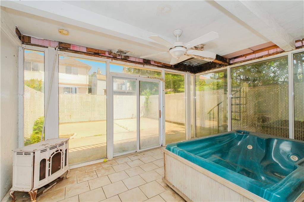 293 Wingham Street Rosebank Staten Island NY 10305