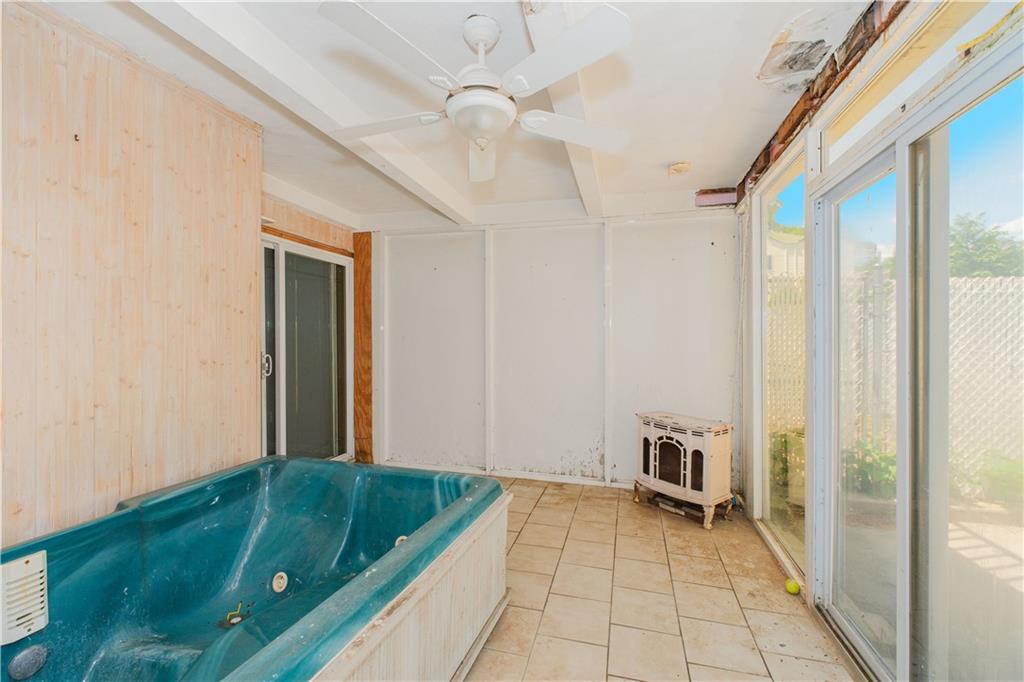 293 Wingham Street Rosebank Staten Island NY 10305