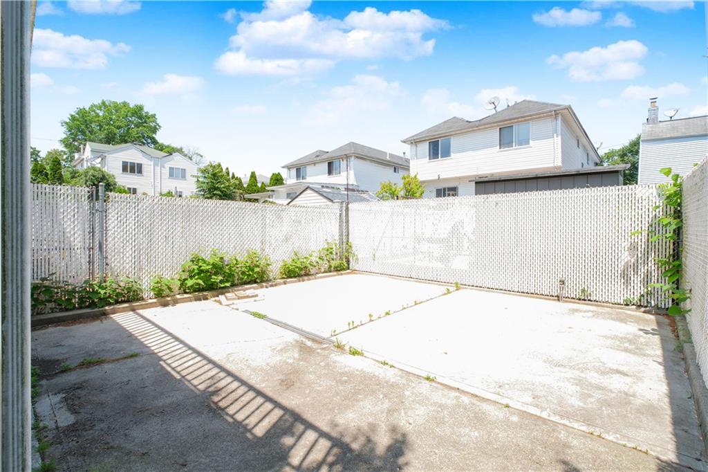 293 Wingham Street Rosebank Staten Island NY 10305