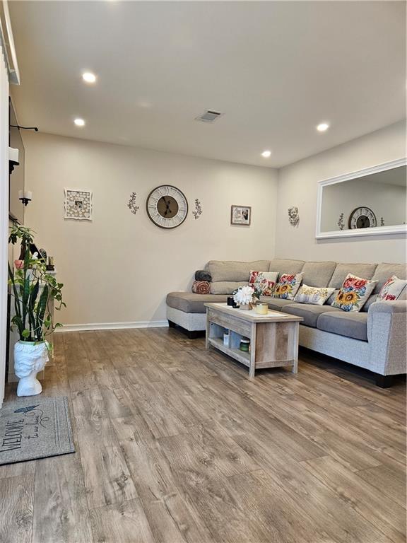 221 Pond Way Mariner's Harbor Staten Island NY 10303