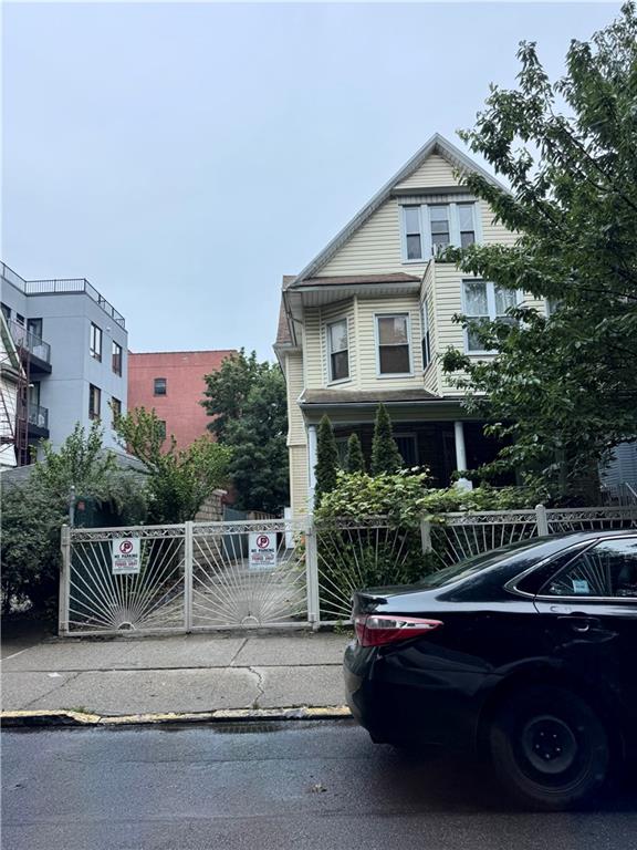 449 East 25th Street Flatbush Brooklyn NY 11226