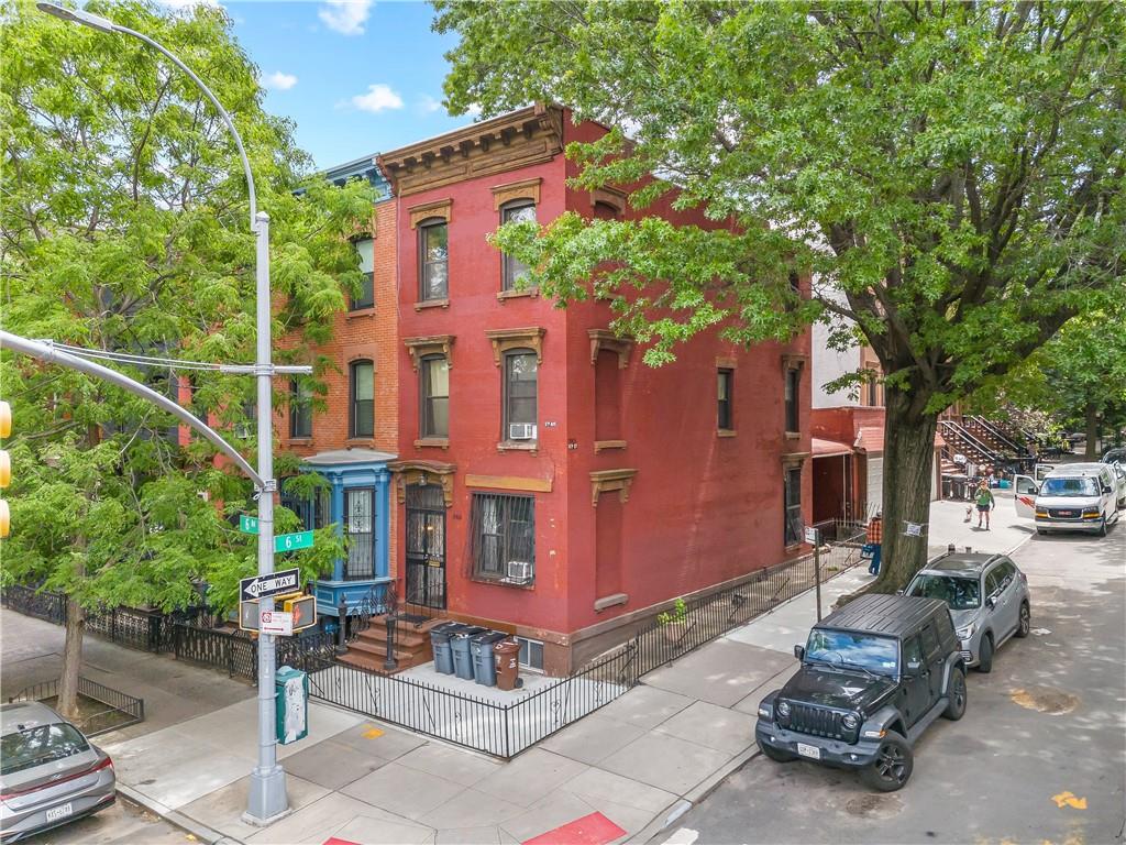 385 6th Ave Park Slope Brooklyn NY 11215