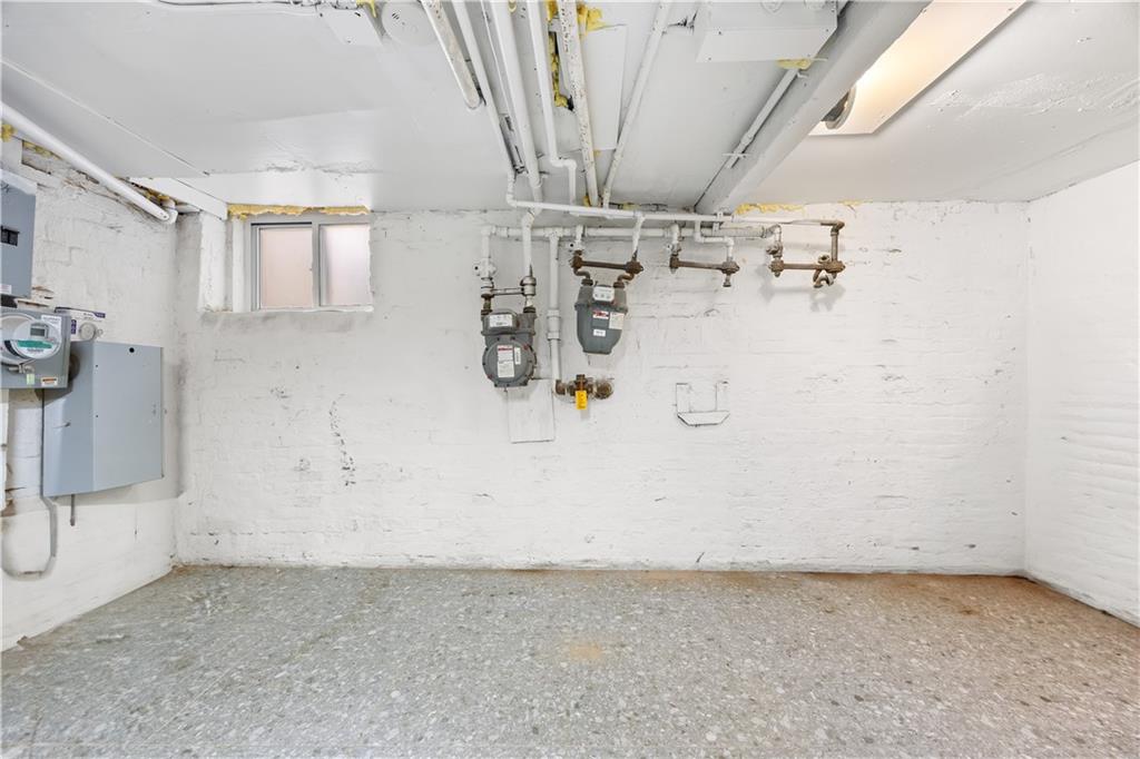 385 6th Ave Park Slope Brooklyn NY 11215