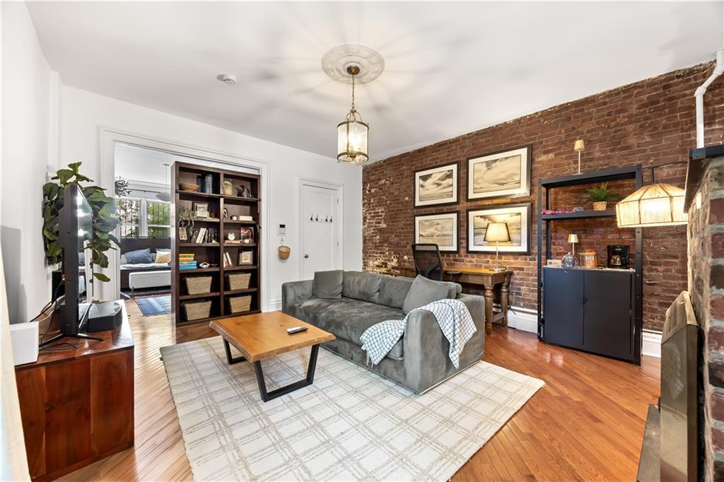 385 6th Ave Park Slope Brooklyn NY 11215