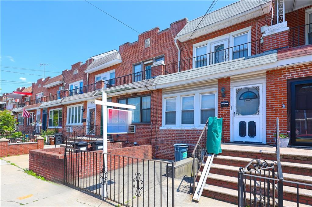 8669 15th Avenue Dyker Heights Brooklyn NY 11228