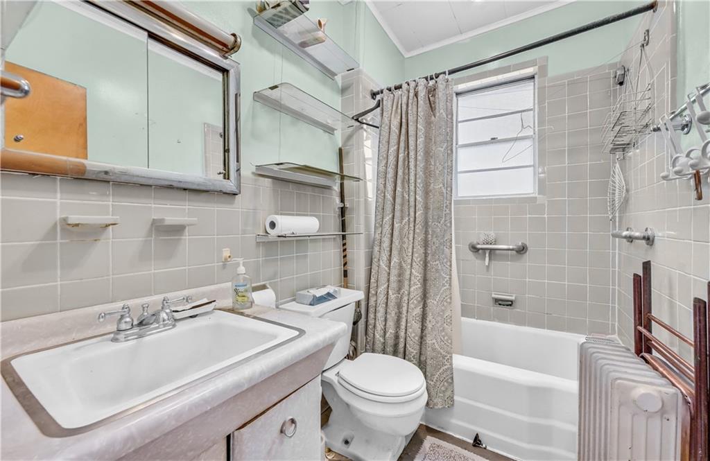 385 East 8th Street Kensington Brooklyn NY 11218