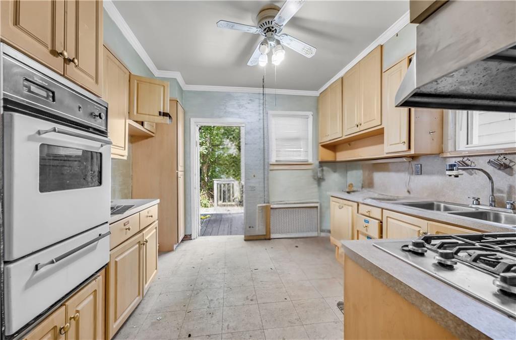 385 East 8th Street Kensington Brooklyn NY 11218