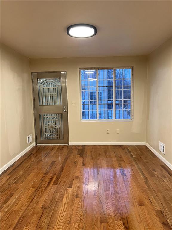 16 Mickardan Court Clifton Staten Island NY 10304