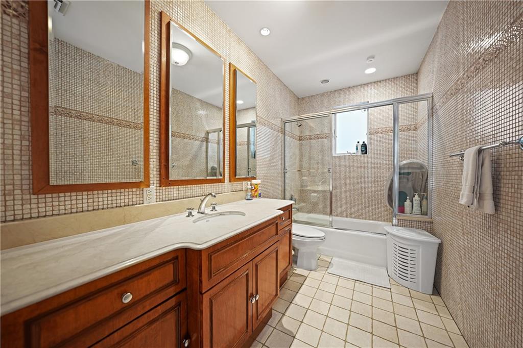 961 East 7th Street Midwood Brooklyn NY 11230