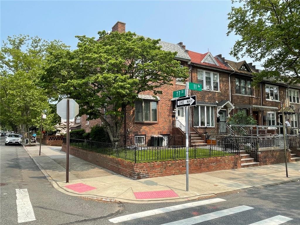 7624 11th Avenue Dyker Heights Brooklyn NY 11228