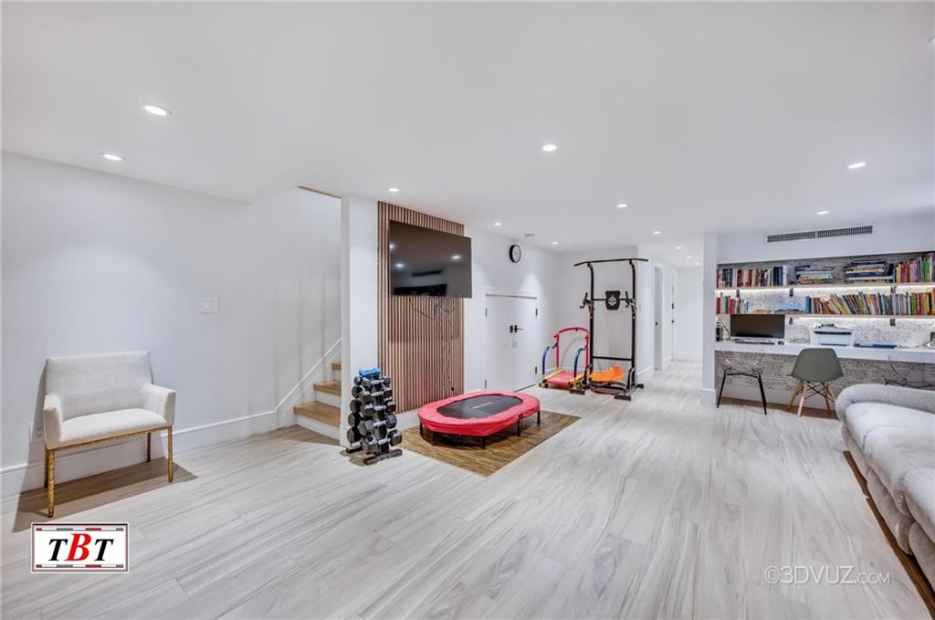 1426 East 28th Street Midwood Brooklyn NY 11210