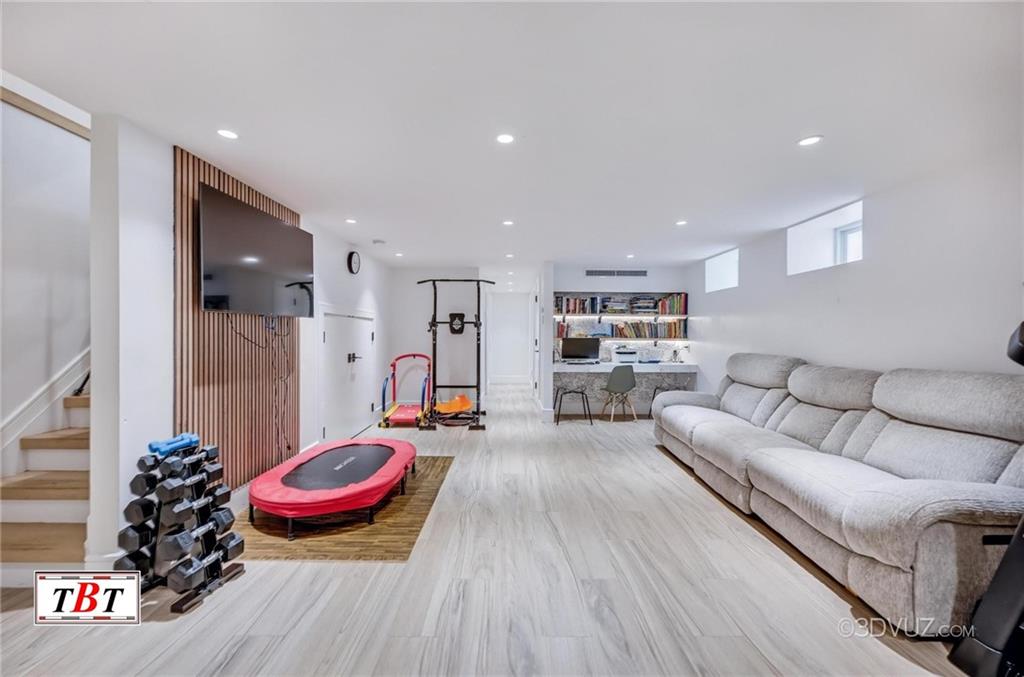 1426 East 28th Street Midwood Brooklyn NY 11210