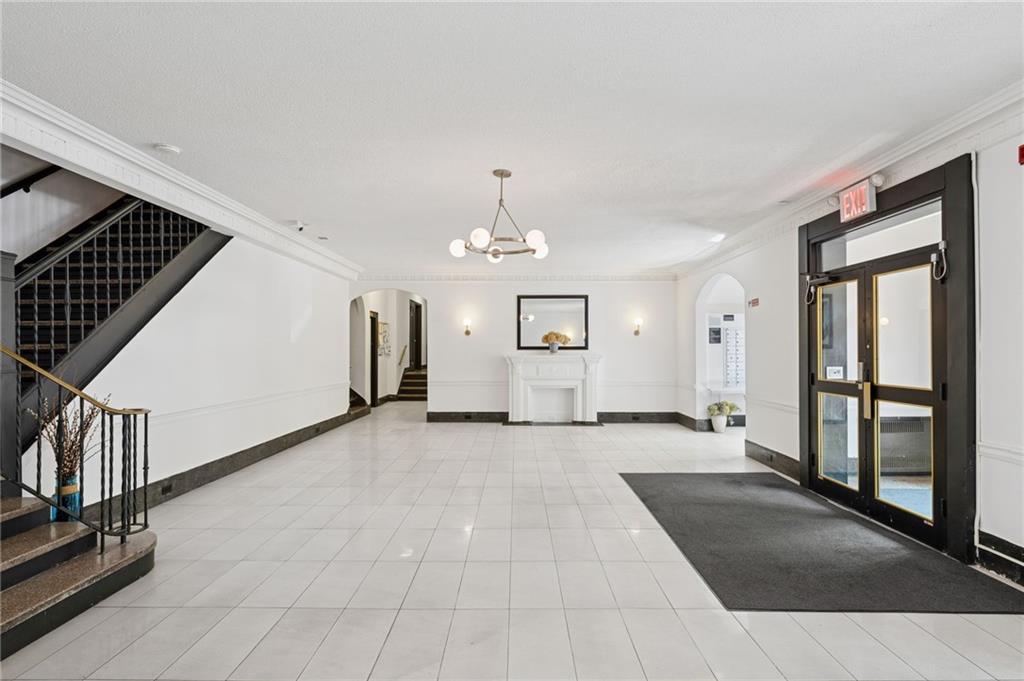 385 Argyle Road Ditmas Park Brooklyn NY 11218
