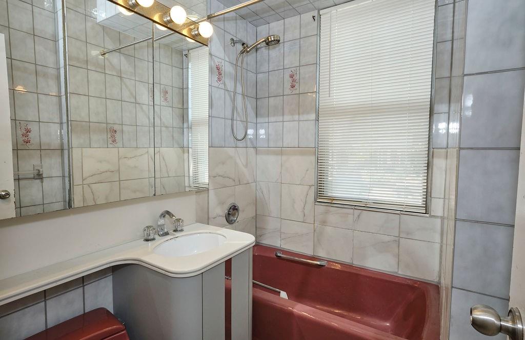 49 70th Street Bay Ridge Brooklyn NY 11209
