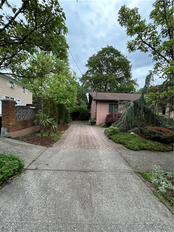 377 Eltingville Boulevard Eltingville Staten Island NY 10312