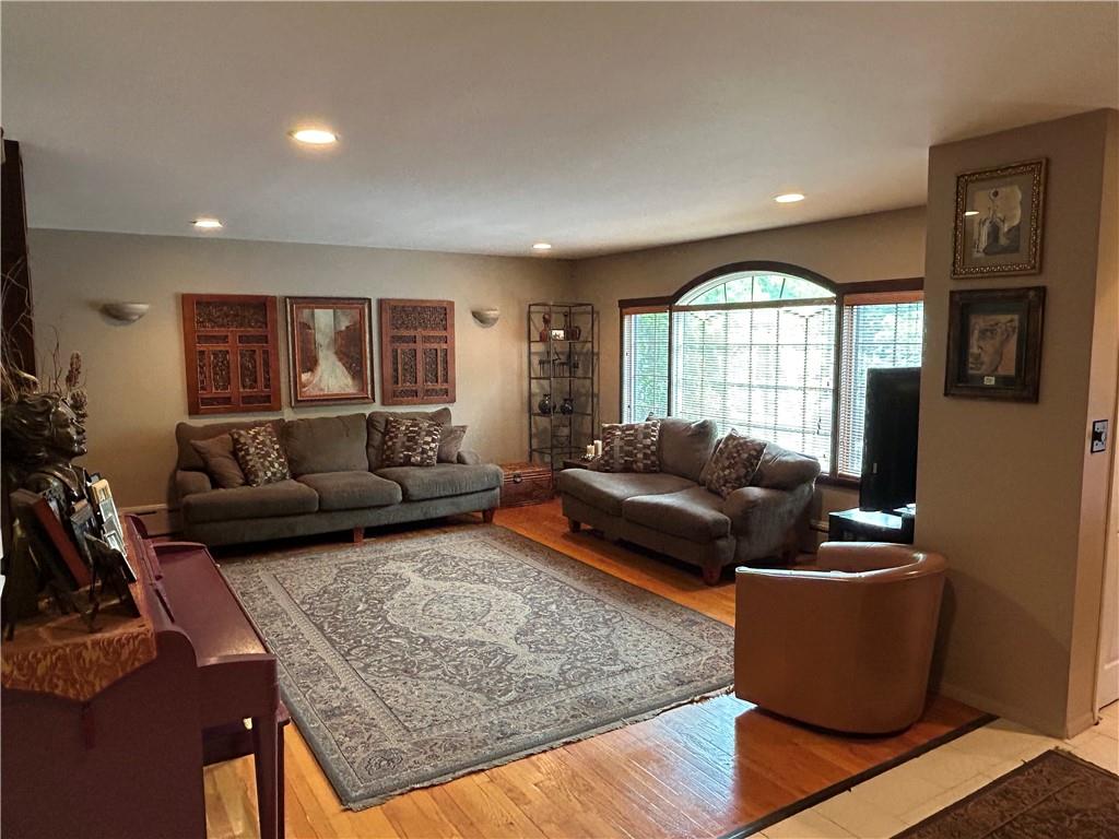 377 Eltingville Boulevard Eltingville Staten Island NY 10312