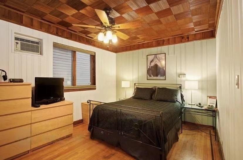 1433 Bay Ridge Parkway Dyker Heights Brooklyn NY 11220