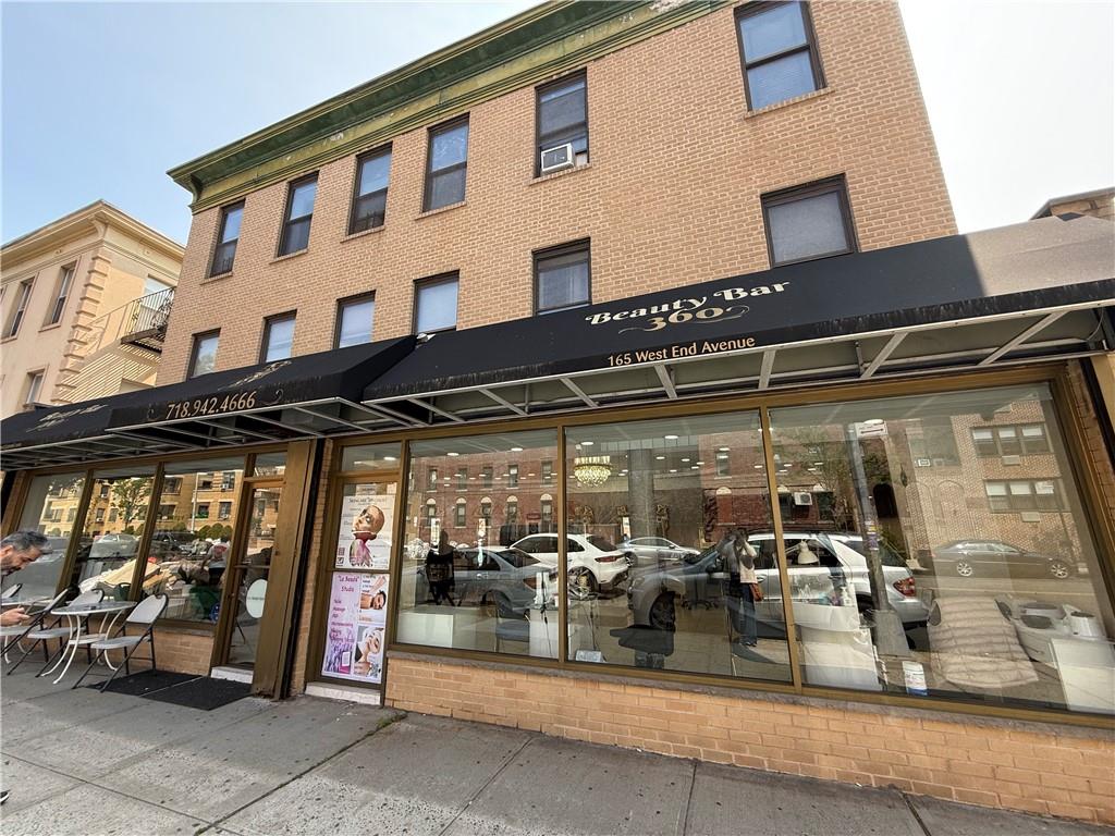 165 West End Avenue Manhattan Beach Brooklyn NY 11235