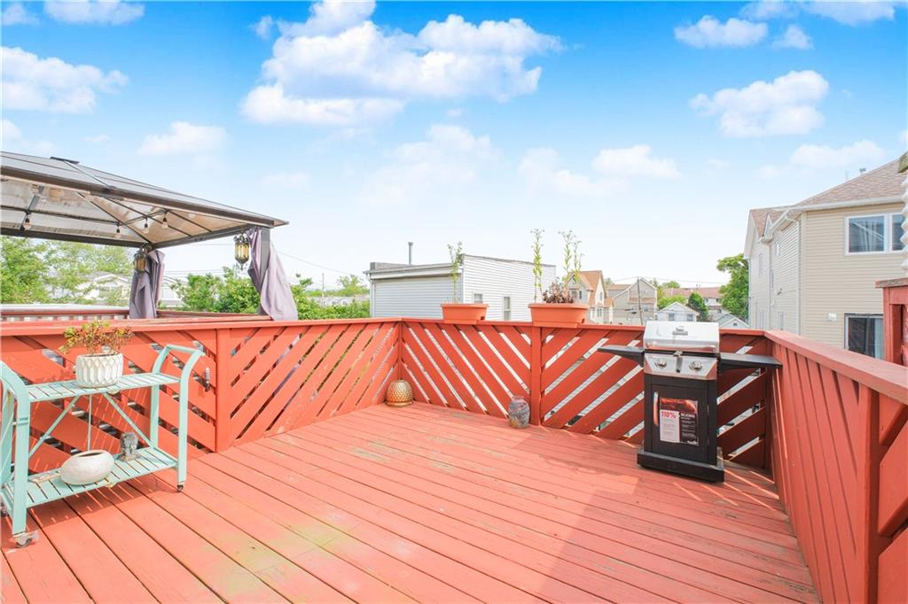 23 Peggy Lane Midland Beach Staten Island NY 10306