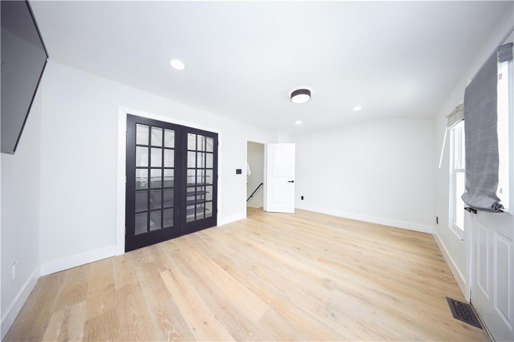 542 Golfview Court New Springville Staten Island NY 10314