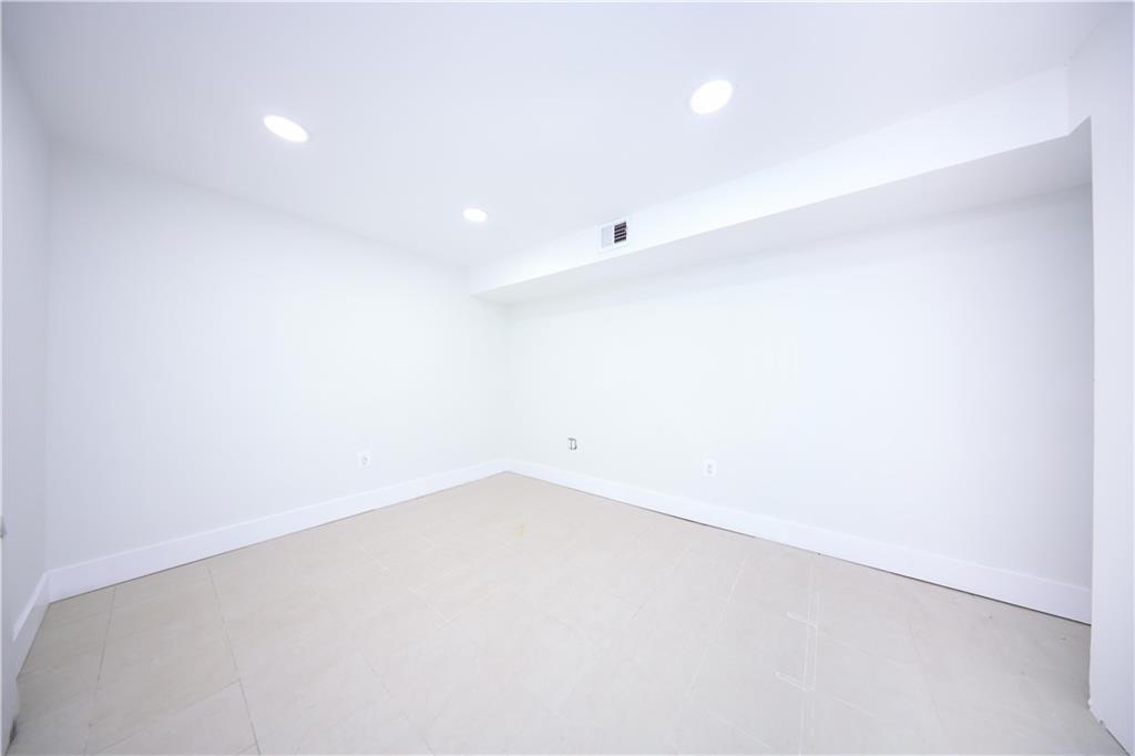 542 Golfview Court New Springville Staten Island NY 10314