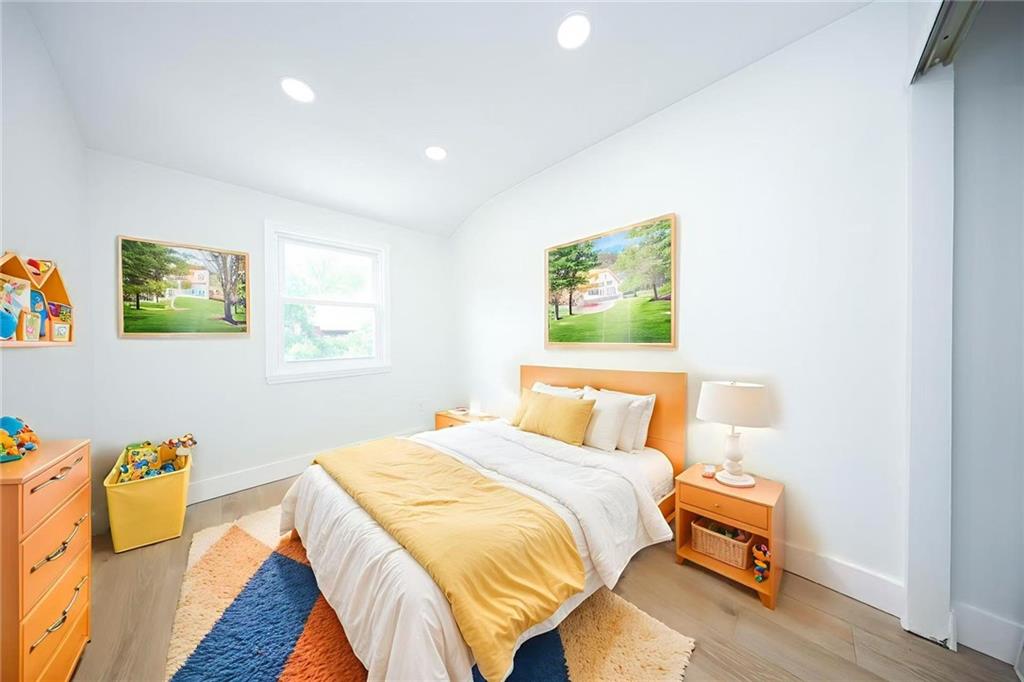 542 Golfview Court New Springville Staten Island NY 10314