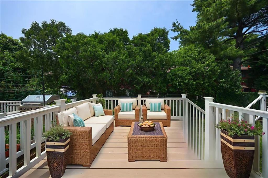542 Golfview Court New Springville Staten Island NY 10314