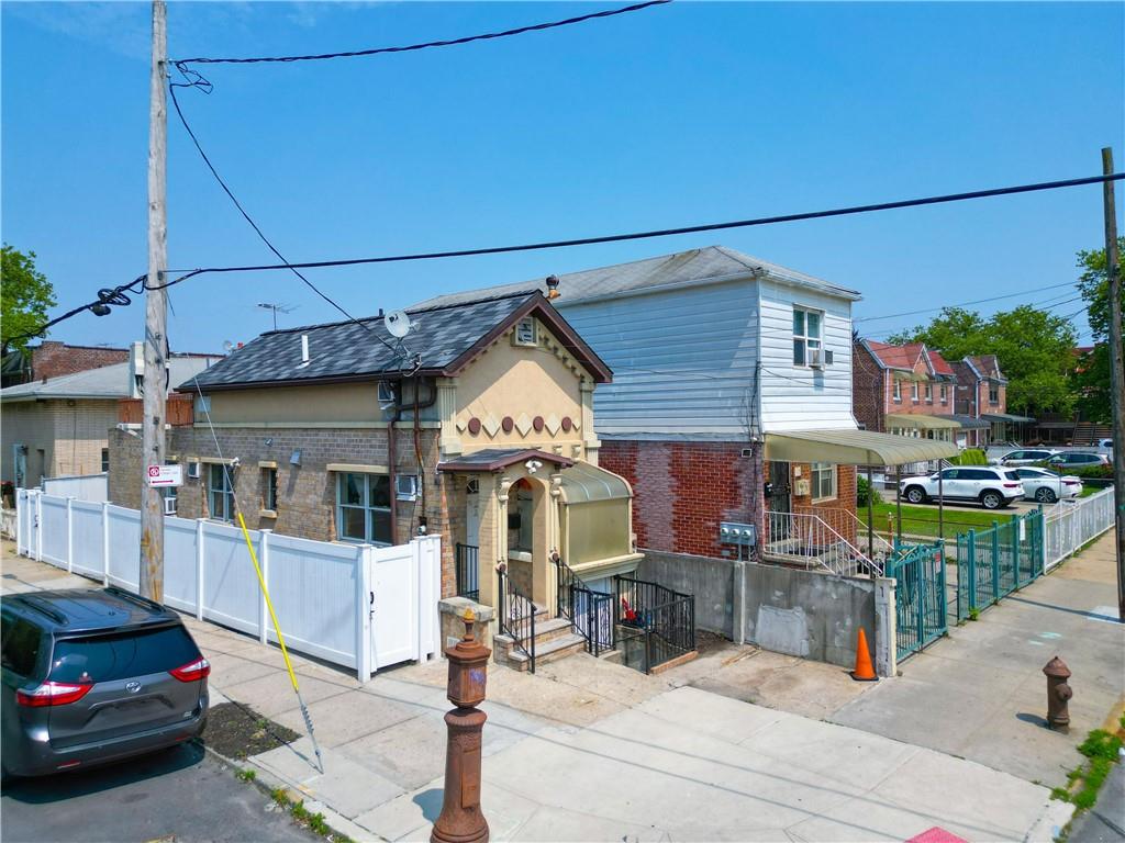 275 Bay 40th Street Bath Beach Brooklyn NY 11214