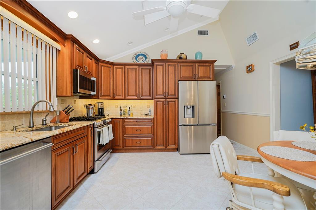 389 Sycamore Street Eltingville Staten Island NY 10312