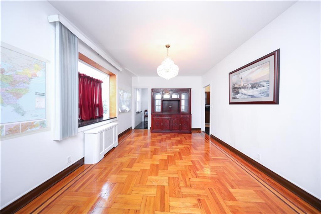 95-15 243rd Street Floral Park Floral Park NY 11001