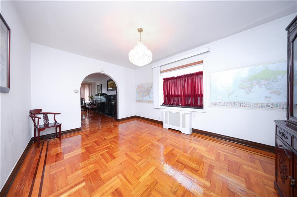 95-15 243rd Street Floral Park Floral Park NY 11001