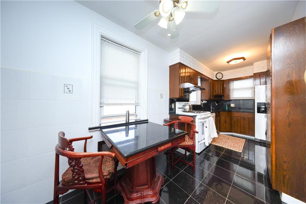 95-15 243rd Street Floral Park Floral Park NY 11001