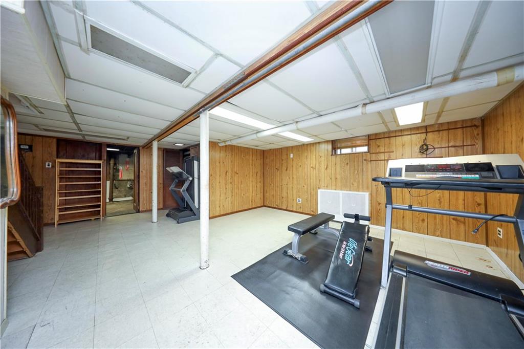 95-15 243rd Street Floral Park Floral Park NY 11001