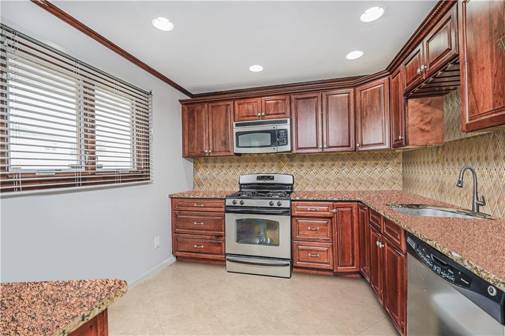 15 Oliver Place Bulls Head Staten Island NY 10314