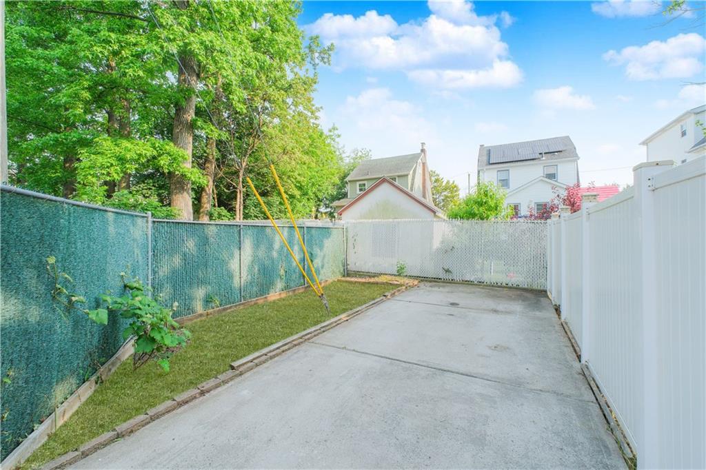 24 Ostrich Court Rossville Staten Island NY 10309