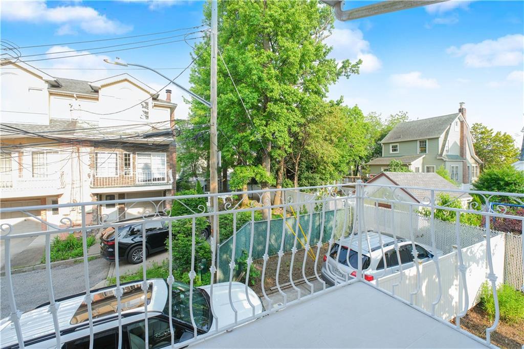 24 Ostrich Court Rossville Staten Island NY 10309