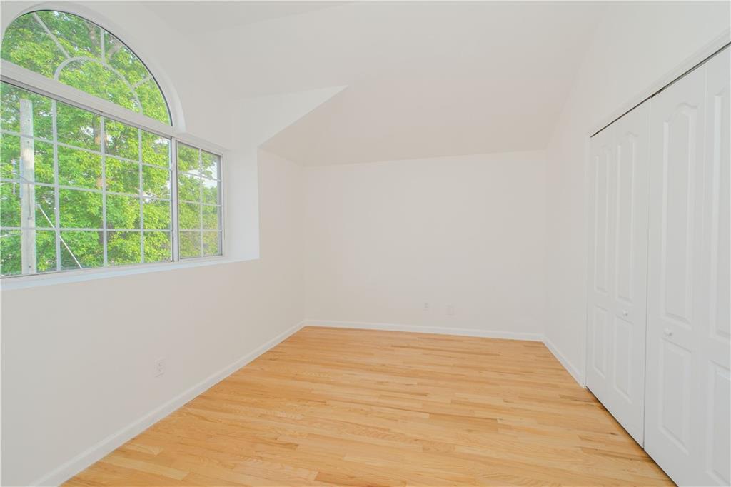 24 Ostrich Court Rossville Staten Island NY 10309