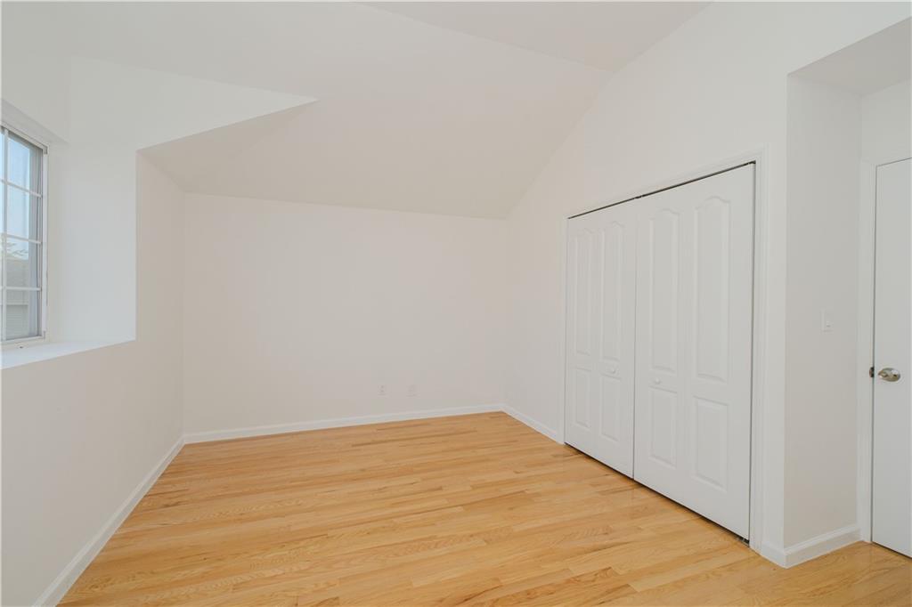 24 Ostrich Court Rossville Staten Island NY 10309