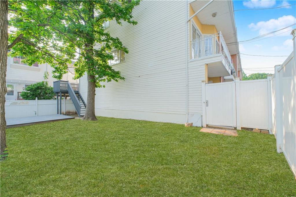 24 Ostrich Court Rossville Staten Island NY 10309