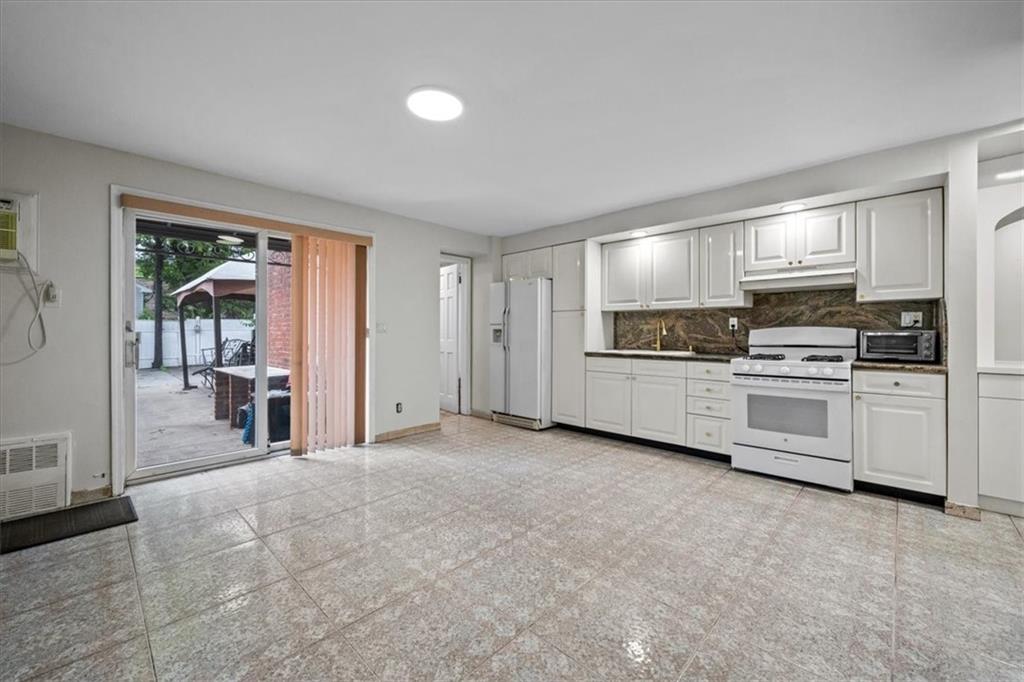 3809 12th Avenue Borough Park Brooklyn NY 11218