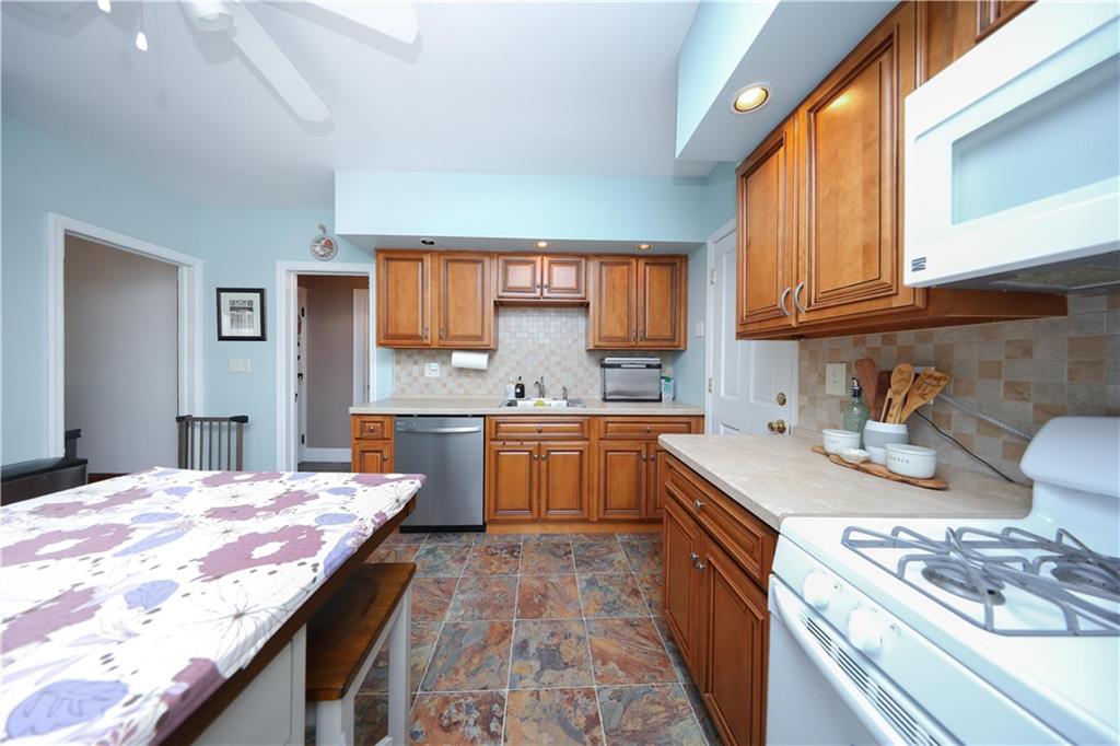 14 Joan Place Westerleigh Staten Island NY 10314