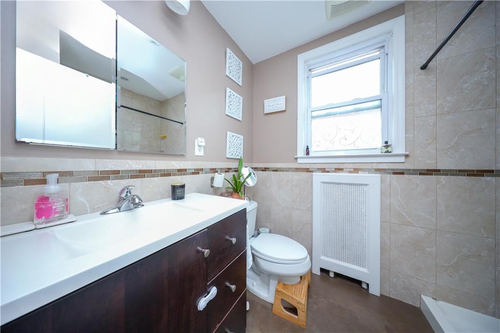 14 Joan Place Westerleigh Staten Island NY 10314