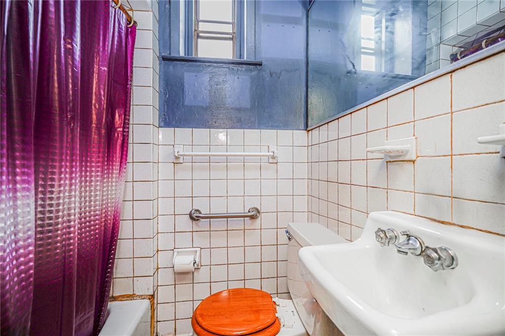 2123 West 9th Street Gravesend Brooklyn NY 11223