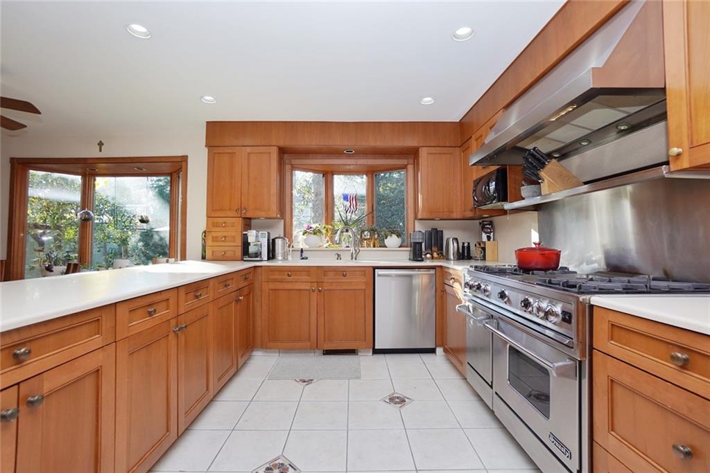 26 Ada Place Grymes Hill Staten Island NY 10301