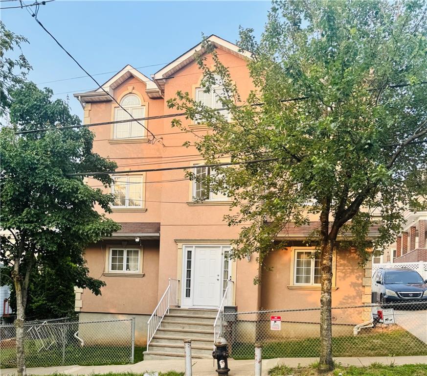 133 Bismark Avenue St. George Staten Island NY 10301