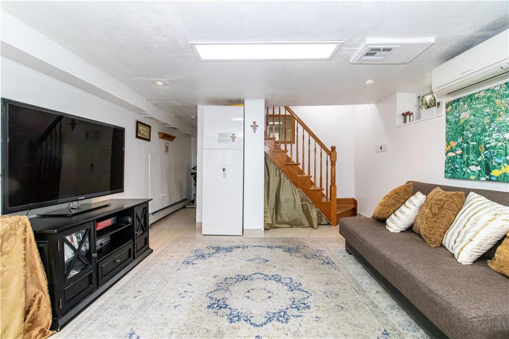 7007 Narrows Avenue Bay Ridge Brooklyn NY 11209