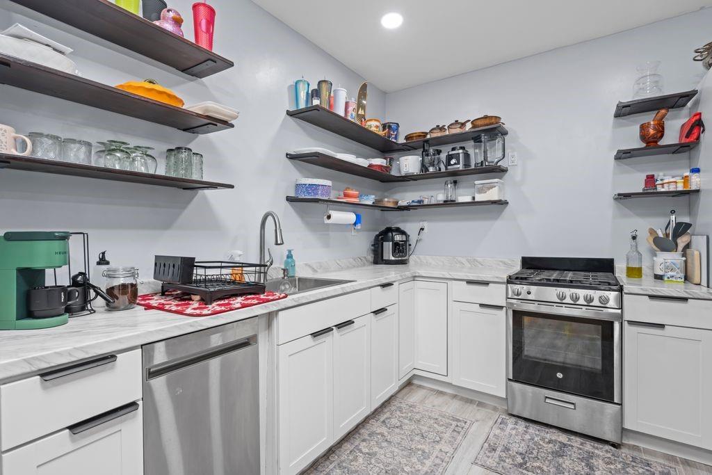 4105 Kings Hwy Flatlands Brooklyn NY 11234