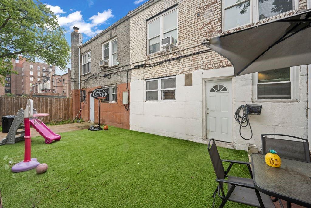 4105 Kings Hwy Flatlands Brooklyn NY 11234