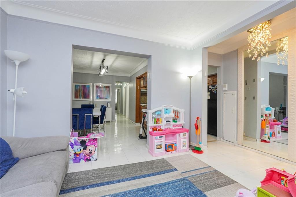 305 Avenue O Midwood Brooklyn NY 11230